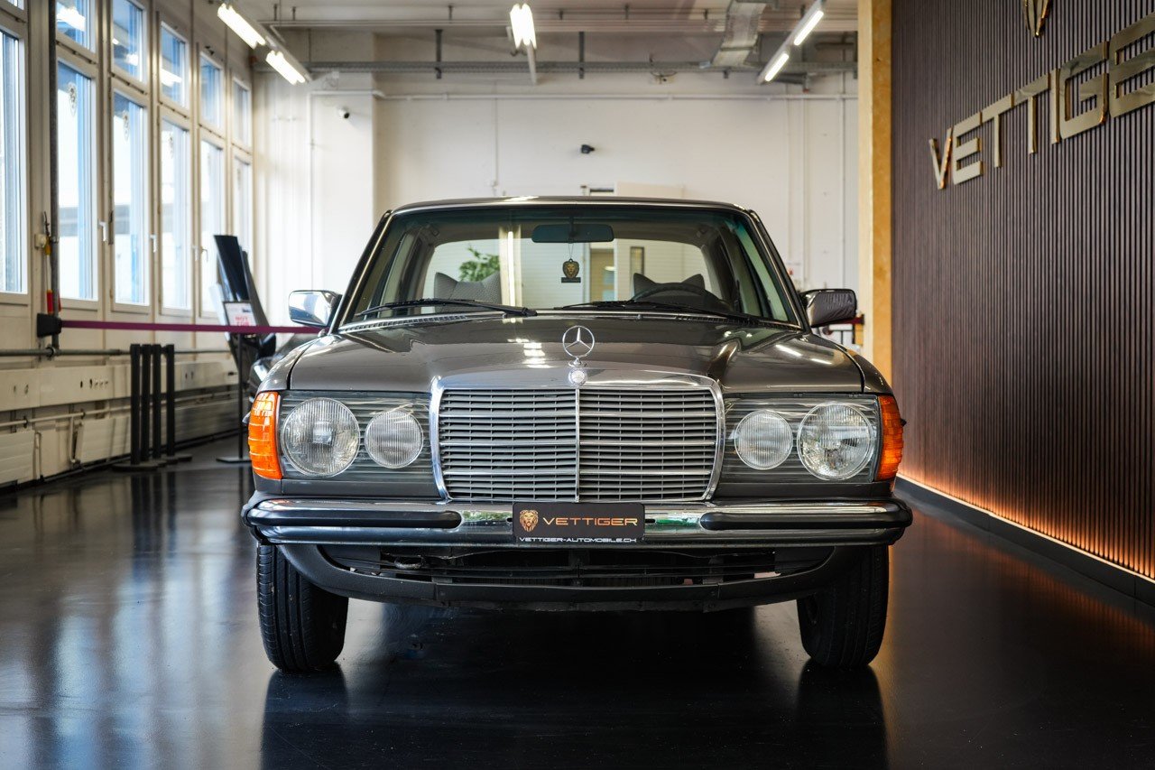 MERCEDES-BENZ 240 D, Diesel, Occasioni / Usate, Manuale - 2