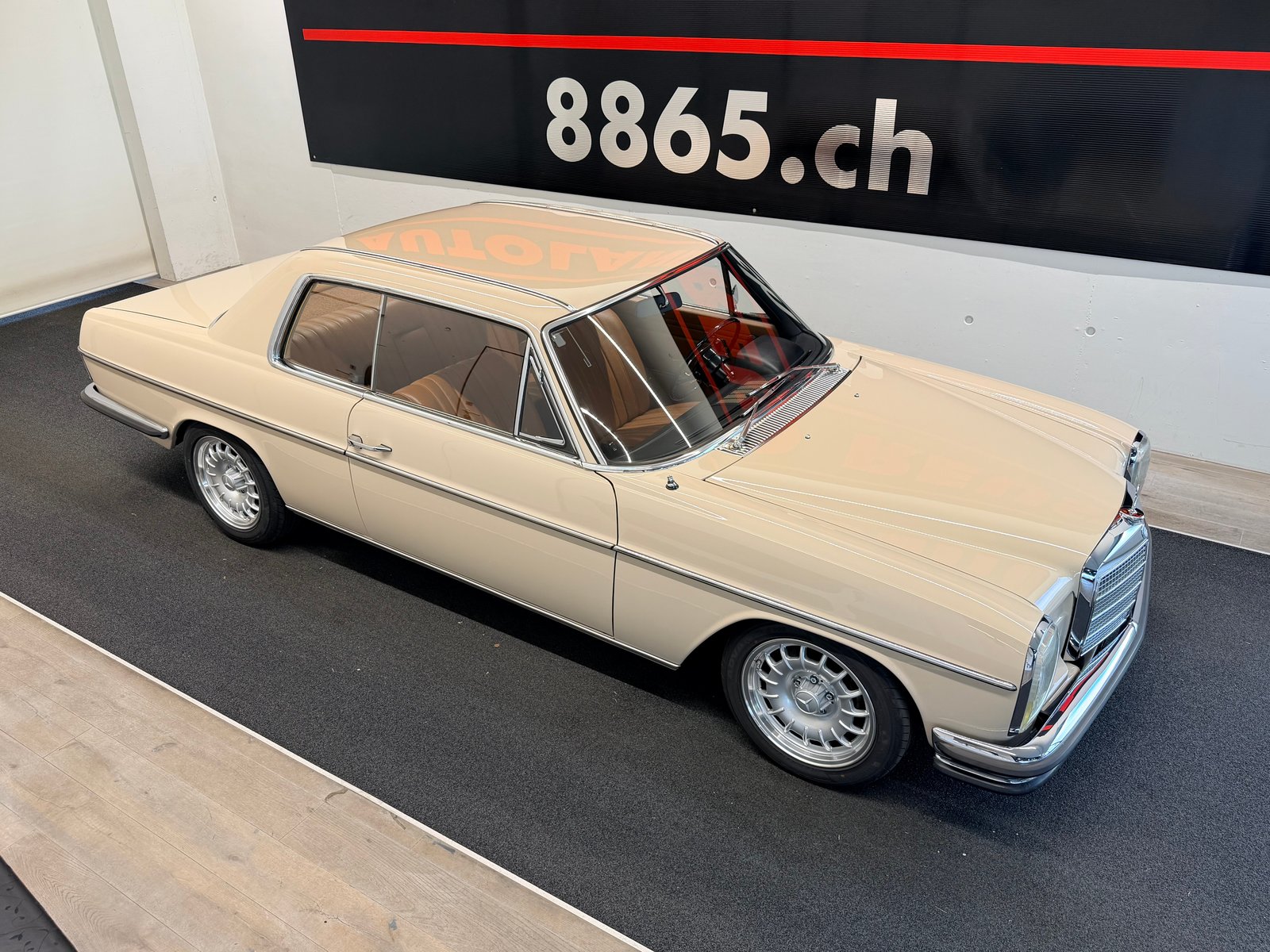 MERCEDES-BENZ 250 CE Coupé, Petrol, Second hand / Used, Automatic - 4
