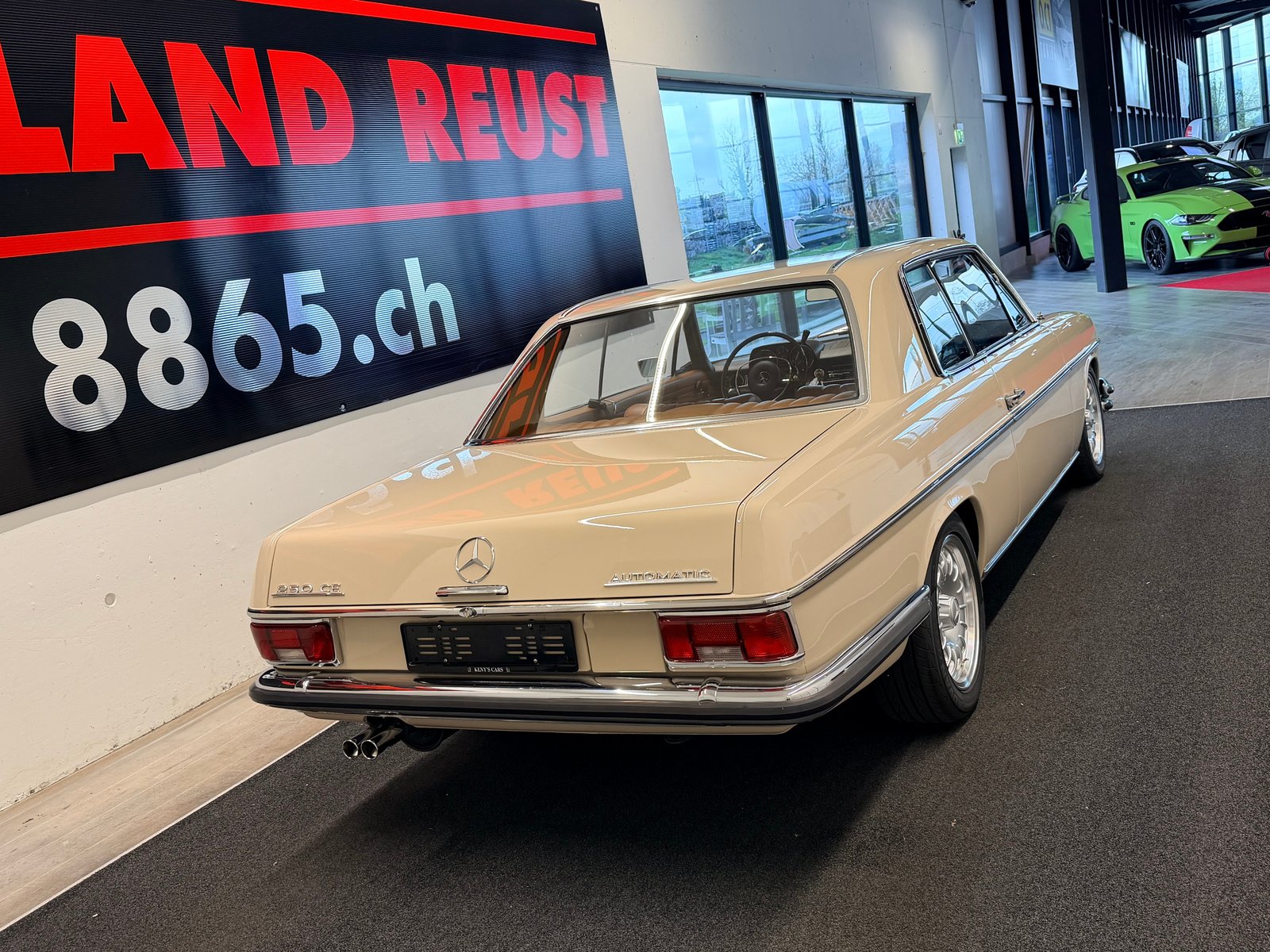 MERCEDES-BENZ 250 CE Coupé, Petrol, Second hand / Used, Automatic - 7