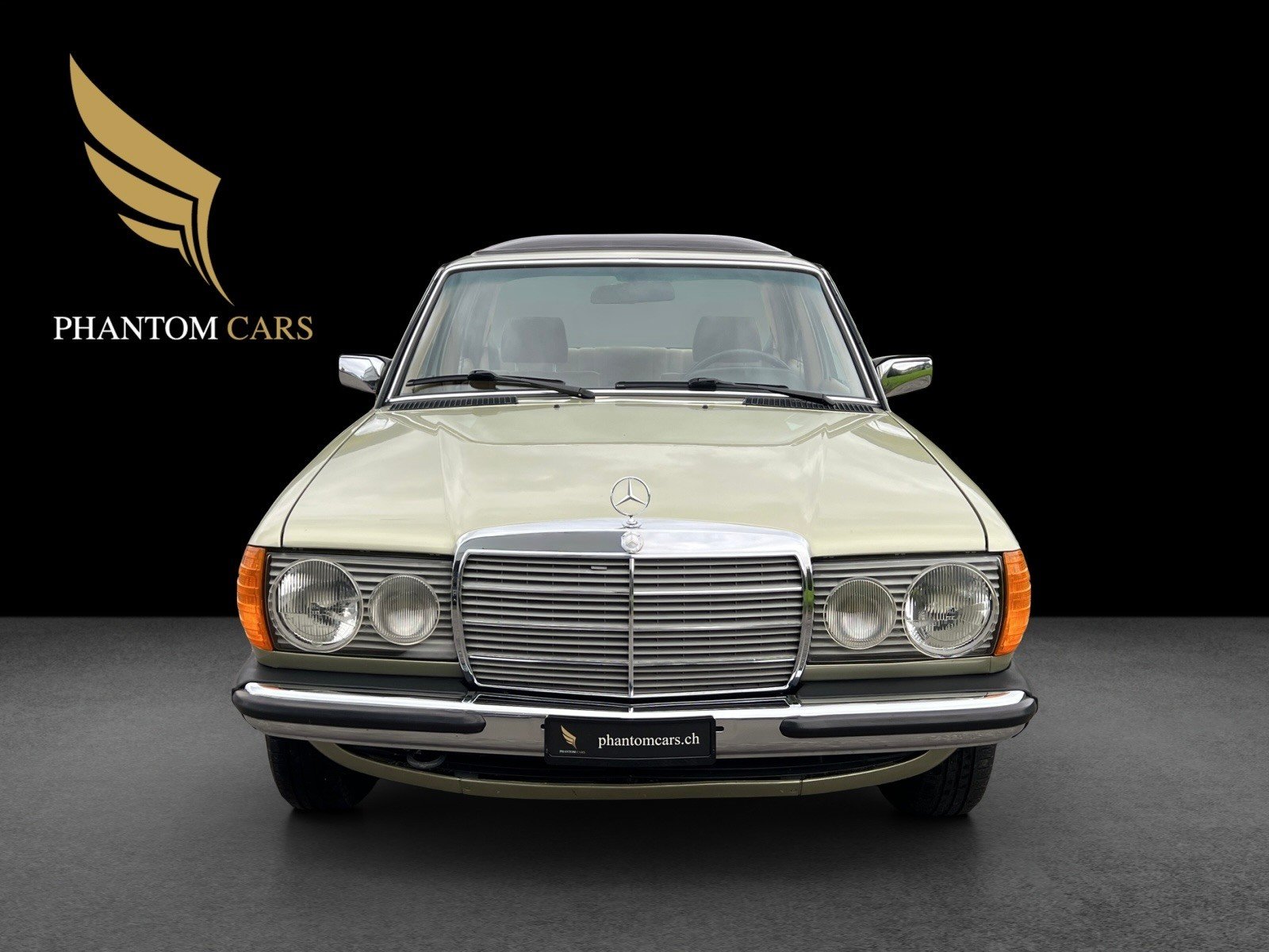 MERCEDES-BENZ W123 VETERAN, Essence, Voiture de collection, Automatique - 3
