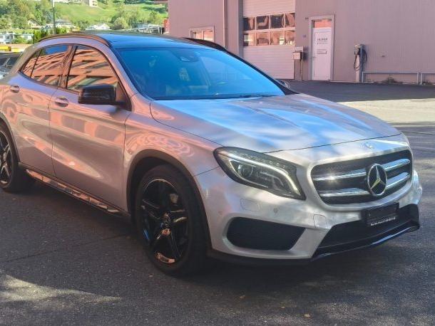 MERCEDES-BENZ GLA 250 Style 4m, Petrol, Second hand / Used, Automatic