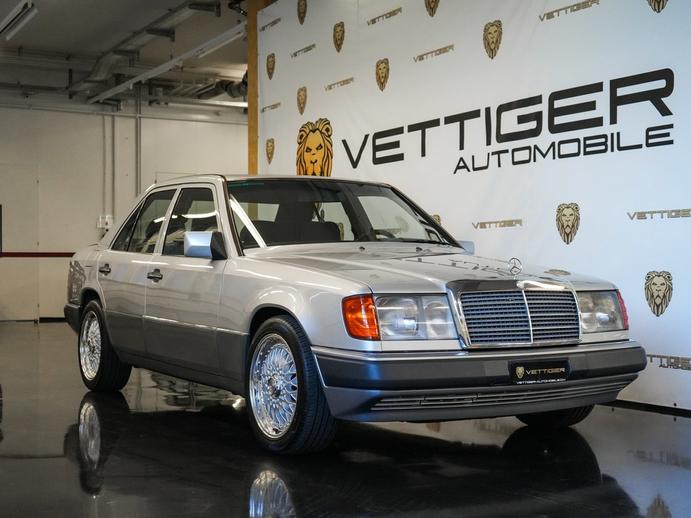 MERCEDES-BENZ 260 E, Petrol, Second hand / Used, Automatic