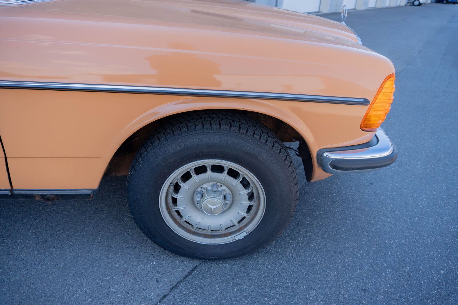 MERCEDES-BENZ 280 E Automatic, Essence, Occasion / Utilisé, Automatique - 7