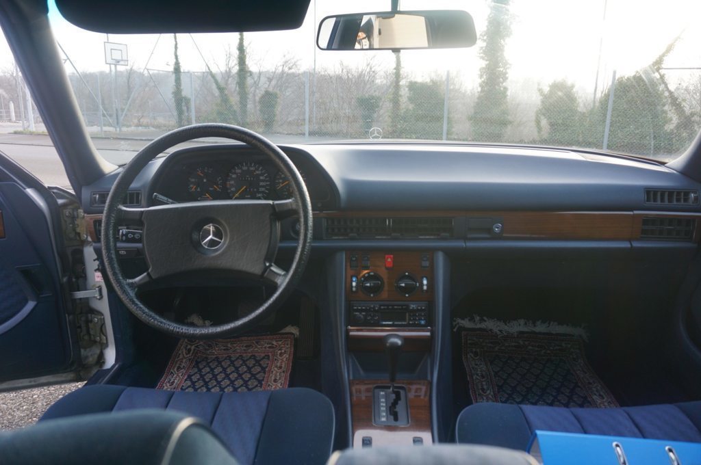 MERCEDES-BENZ 280 SE, Essence, Voiture de collection, Automatique - 7