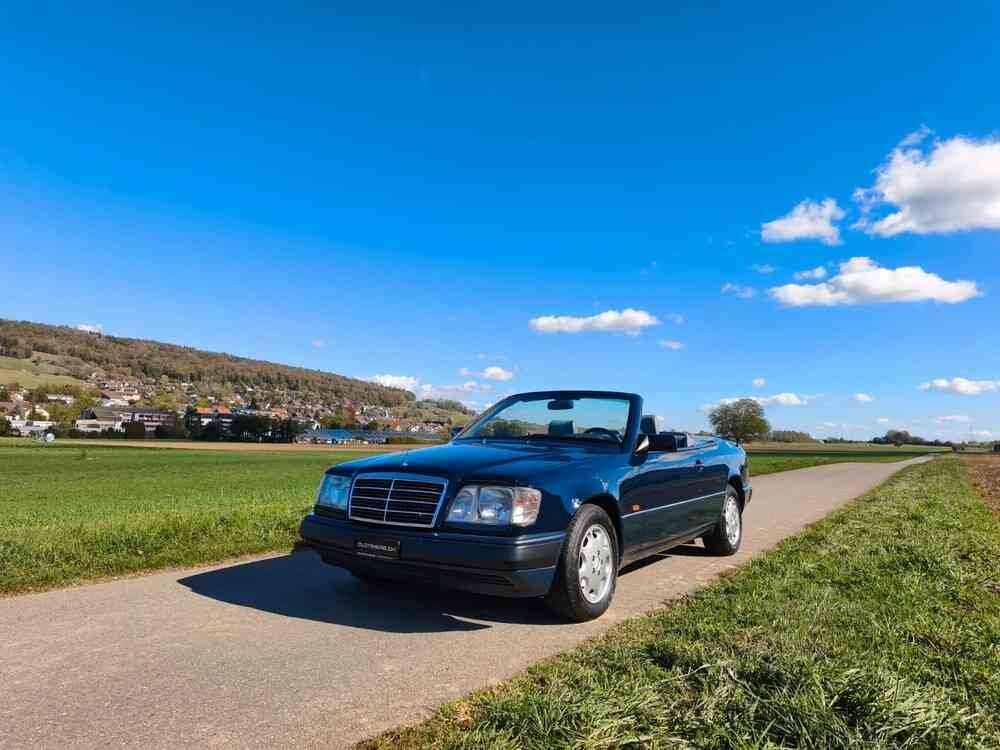 MERCEDES-BENZ 300 CE-24 Cabrio