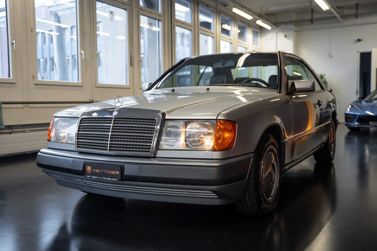 MERCEDES-BENZ 300 CE, Essence, Occasion / Utilisé, Automatique - 2