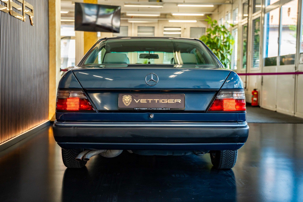 MERCEDES-BENZ 300 CE, Benzin, Occasion / Gebraucht, Handschaltung - 5