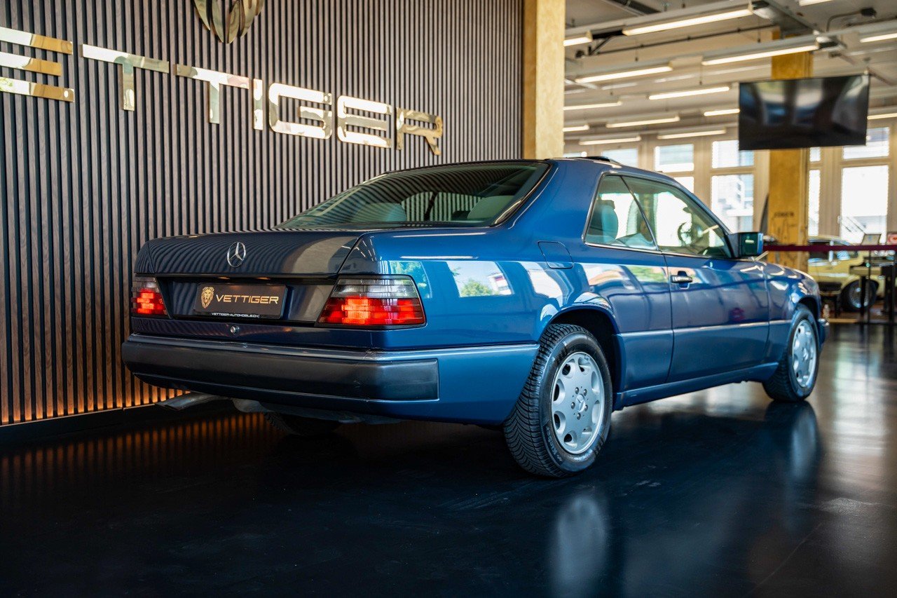 MERCEDES-BENZ 300 CE, Benzin, Occasion / Gebraucht, Handschaltung - 7