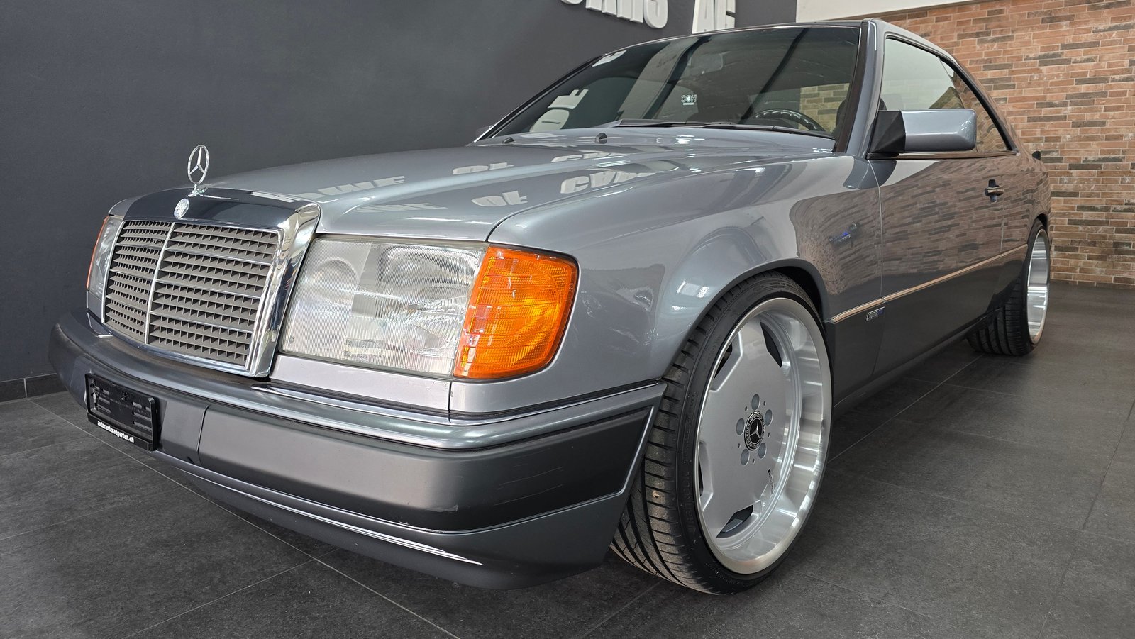 MERCEDES-BENZ 300 CE-24 Sportline, Benzin, Occasion / Gebraucht, Handschaltung - 2
