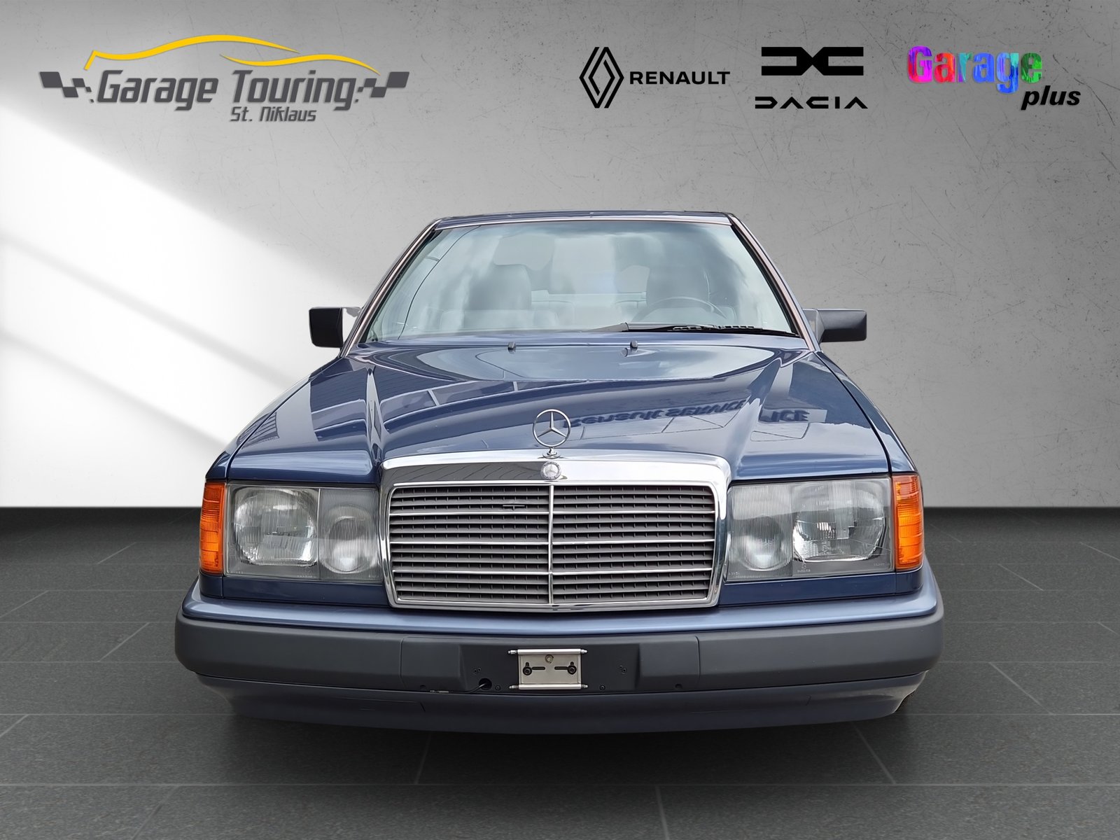MERCEDES-BENZ 300 CE, Essence, Occasion / Utilisé, Automatique - 2