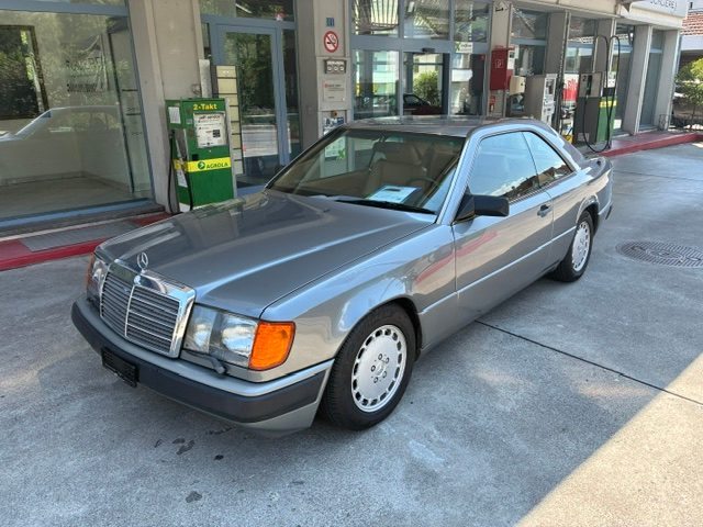 MERCEDES-BENZ 300 CE
