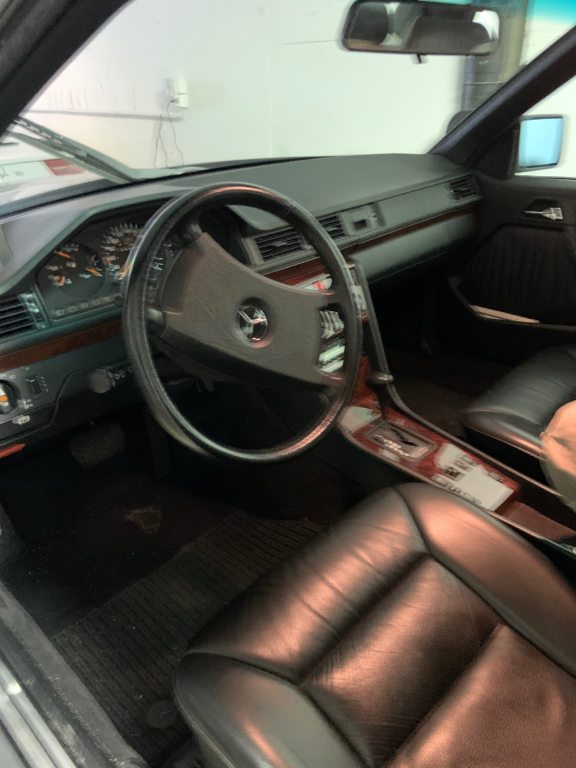 MERCEDES-BENZ 300 CE-24 Coupé, Essence, Voiture de collection, Automatique - 6