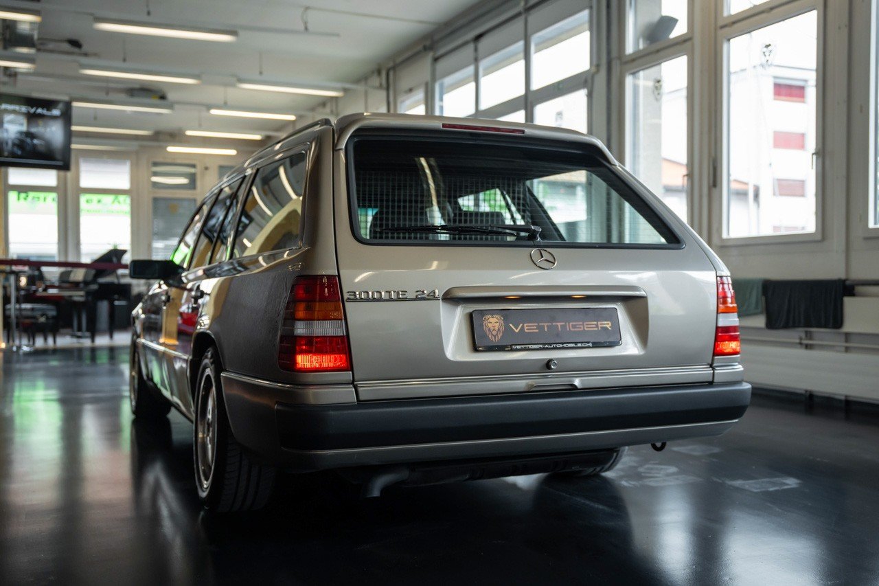 MERCEDES-BENZ 300 TE-24, Benzin, Occasion / Gebraucht, Handschaltung - 4