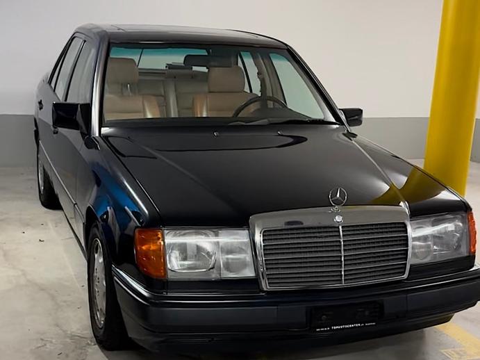 MERCEDES-BENZ 300 E-24, Petrol, Second hand / Used, Manual