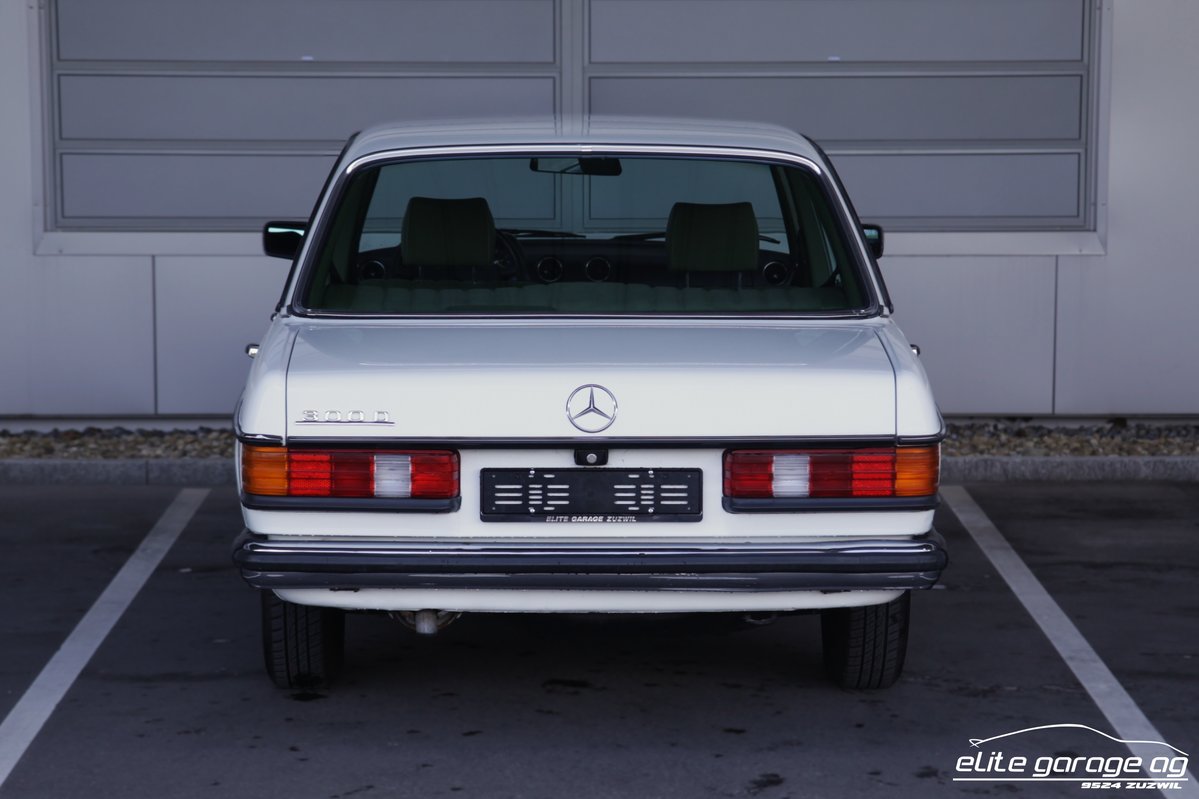 MERCEDES-BENZ 300 D VETERANENFAHRZEUG, Diesel, Occasion / Gebraucht, Automatik - 4