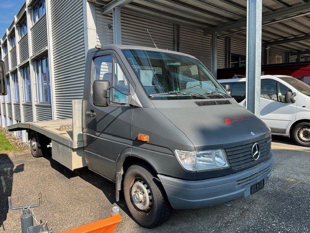 MERCEDES-BENZ 312 D, Essence, Occasion / Utilisé - 2