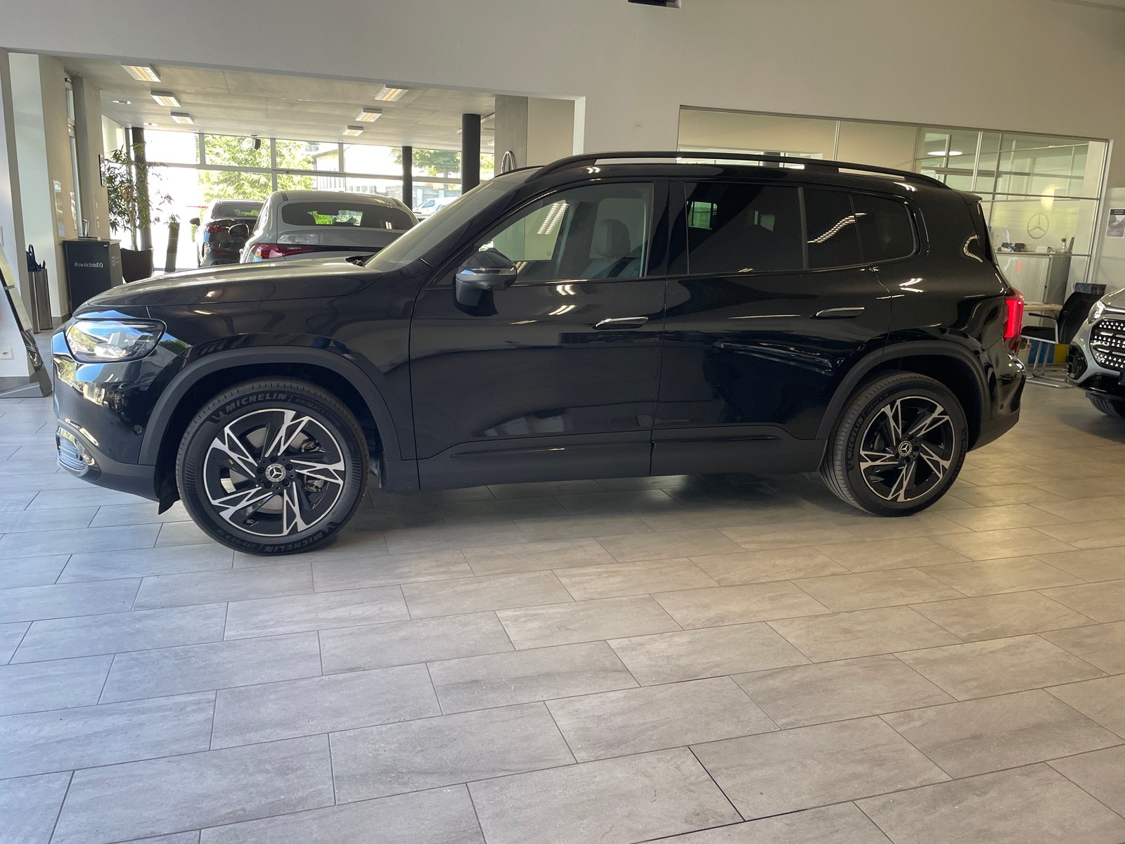 MERCEDES-BENZ GLB 350 4M EQ 7 places, Électrique, Voiture nouvelle, Automatique - 4