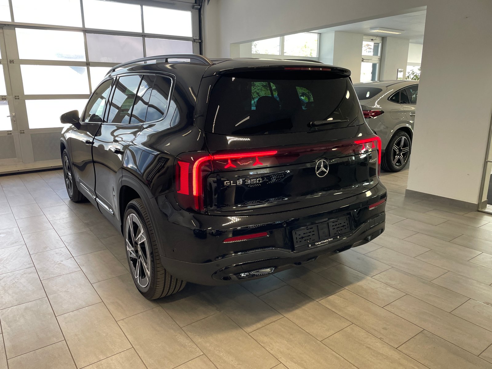 MERCEDES-BENZ GLB 350 4M EQ 7 places, Électrique, Voiture nouvelle, Automatique - 6