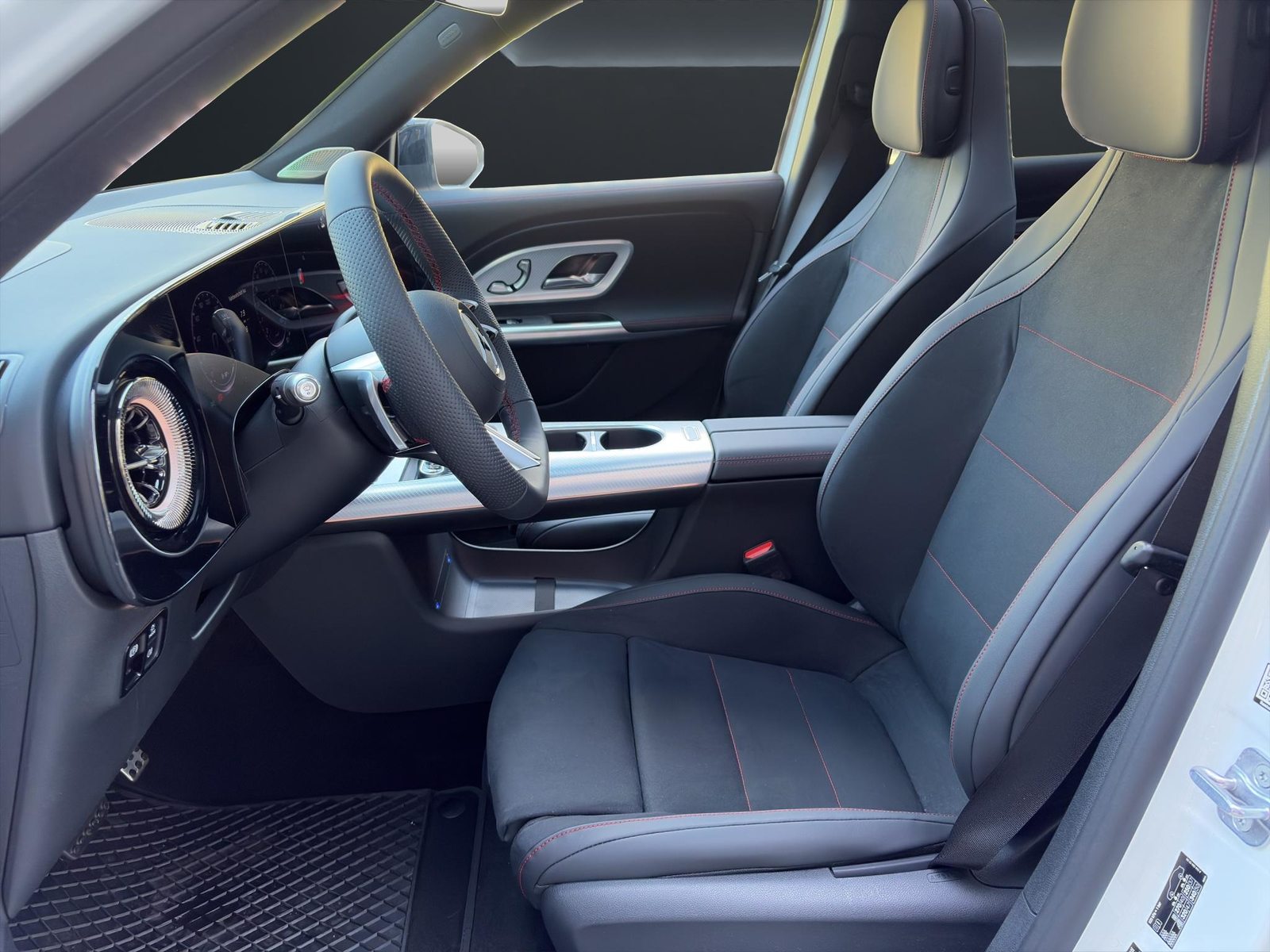 MERCEDES-BENZ GLB 350 4matic, Electric, New car, Automatic - 7