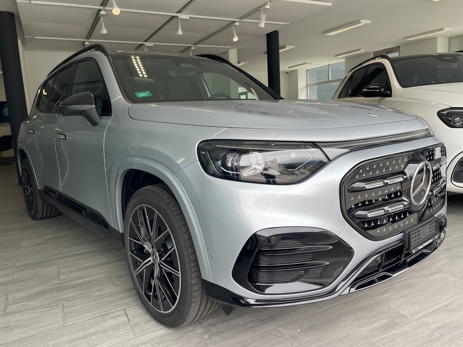 MERCEDES-BENZ Mercedes-Benz GLB 350 4M 7 places AMG Line, Électrique, Voiture nouvelle, Automatique - 3
