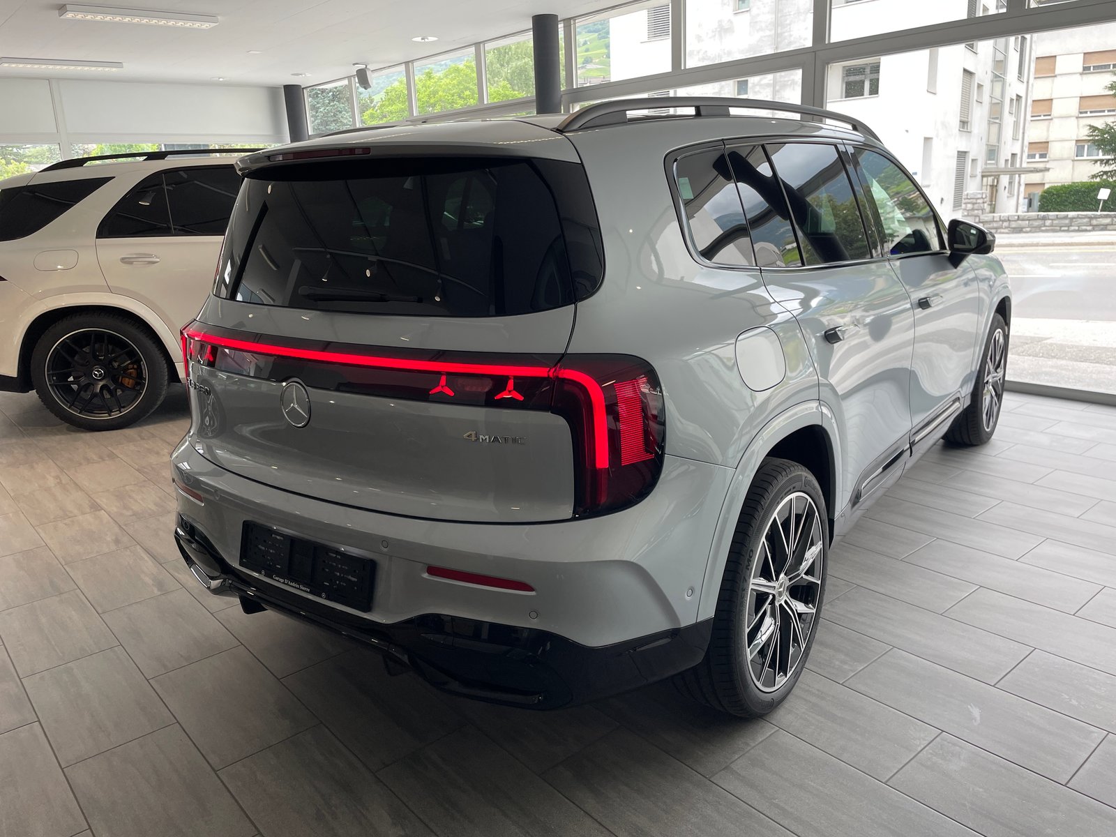 MERCEDES-BENZ Mercedes-Benz GLB 350 4M 7 places AMG Line, Électrique, Voiture nouvelle, Automatique - 5