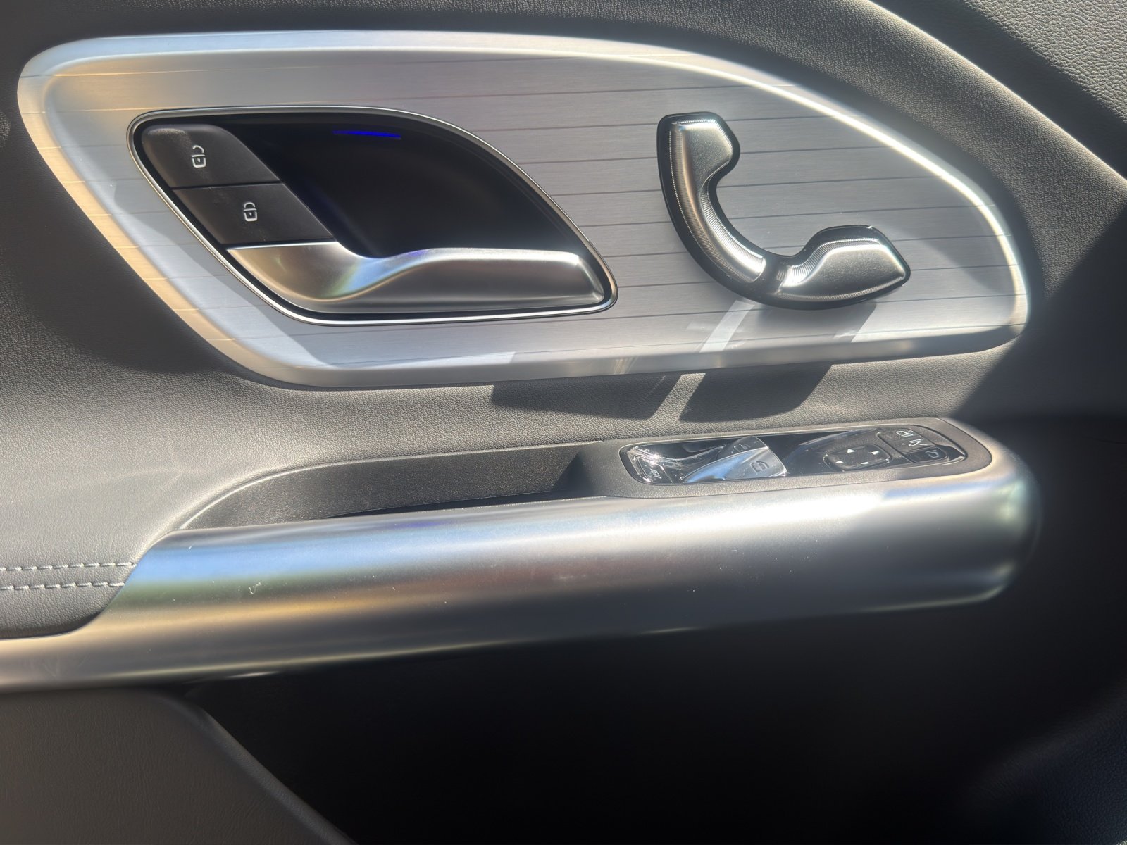 MERCEDES-BENZ 350 4M EQ, Electric, Ex-demonstrator, Automatic - 6