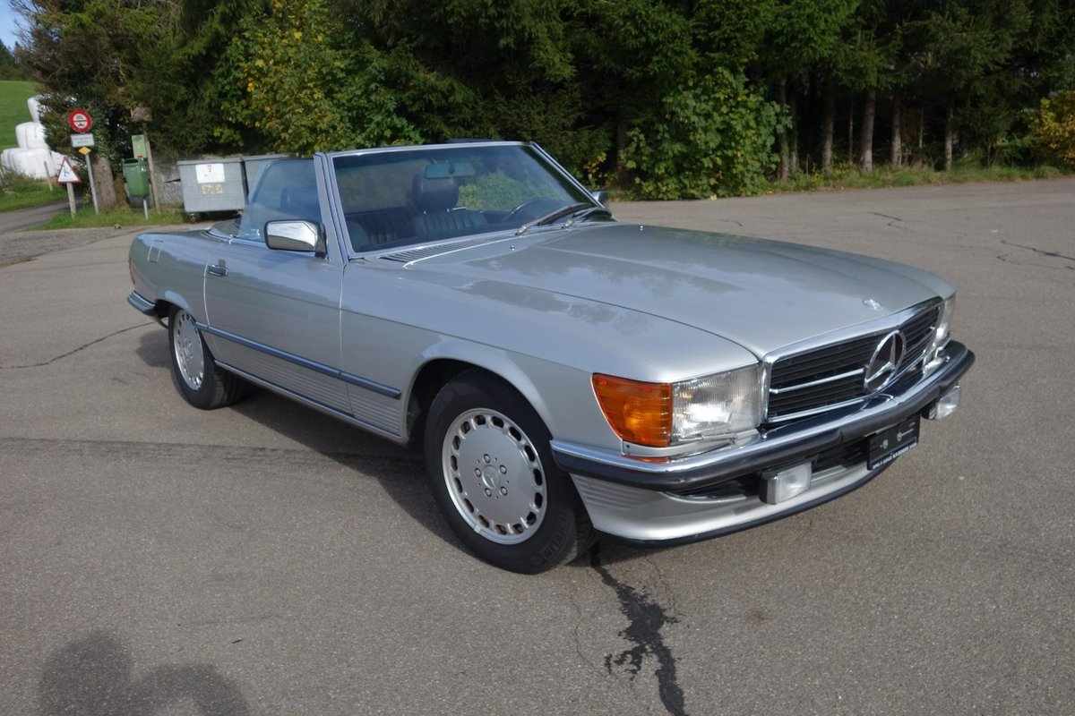 MERCEDES-BENZ R107 Cabriolet 420 SL