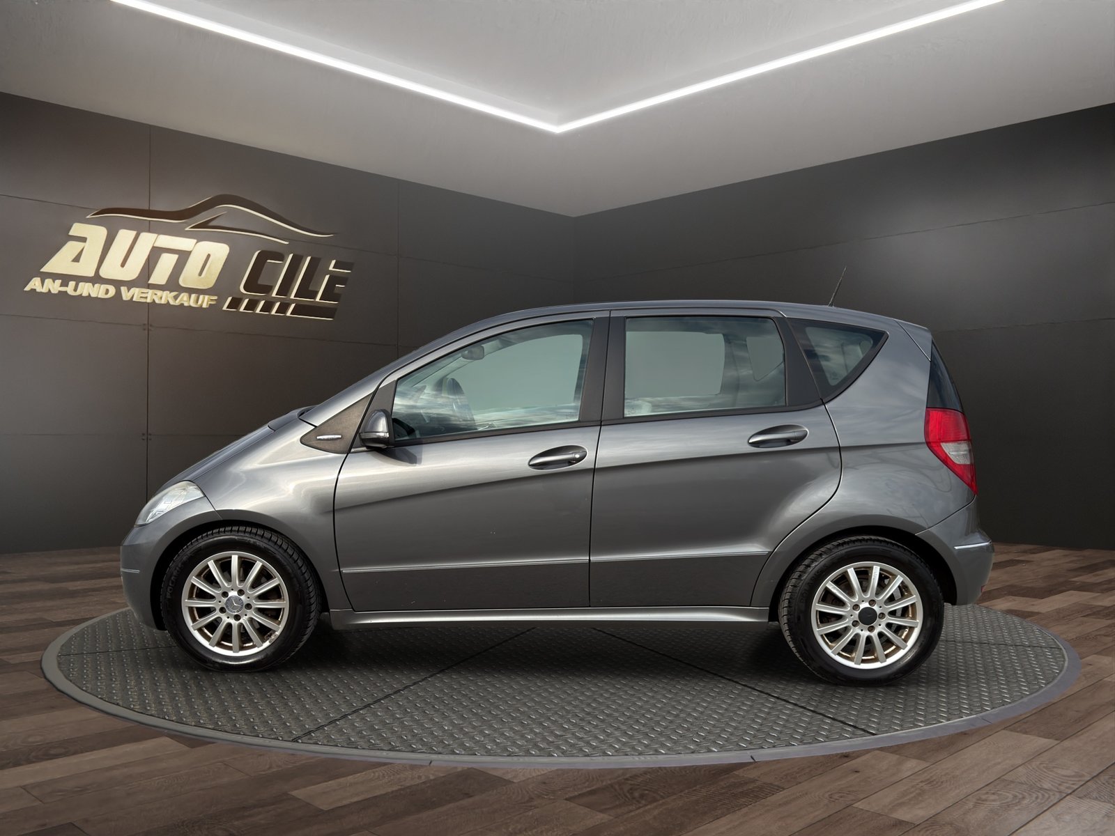 MERCEDES-BENZ A 150 Avantgarde, Essence, Occasion / Utilisé, Manuelle - 4