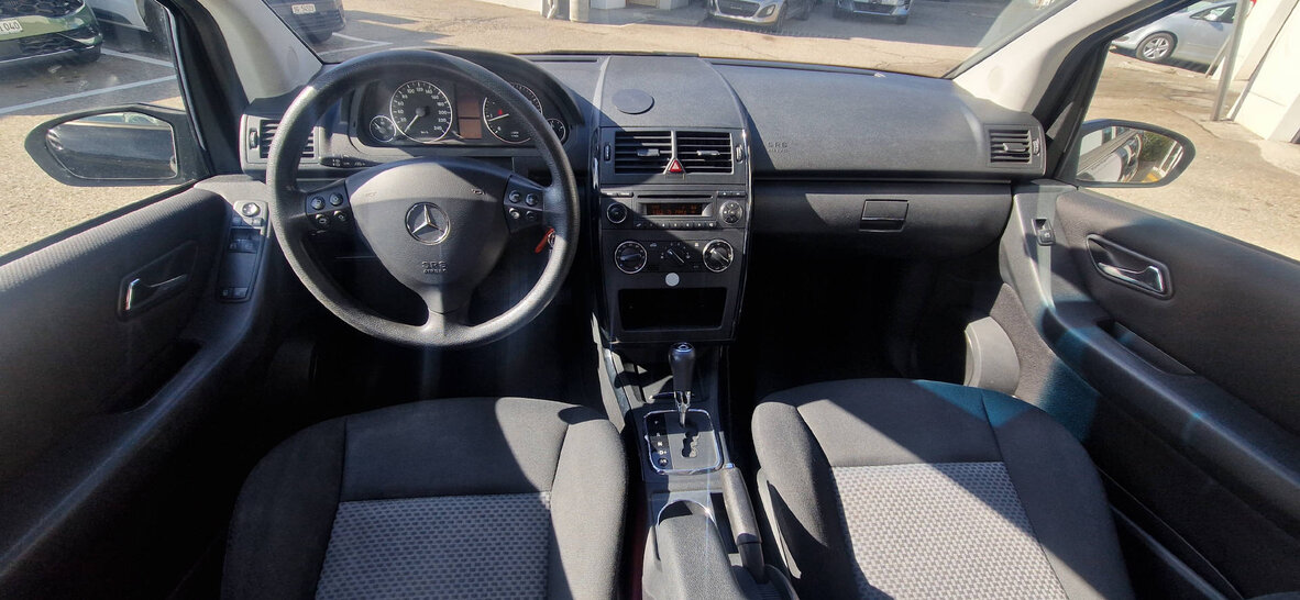 MERCEDES-BENZ A 150 Classic Automatic, Essence, Occasion / Utilisé, Automatique - 6