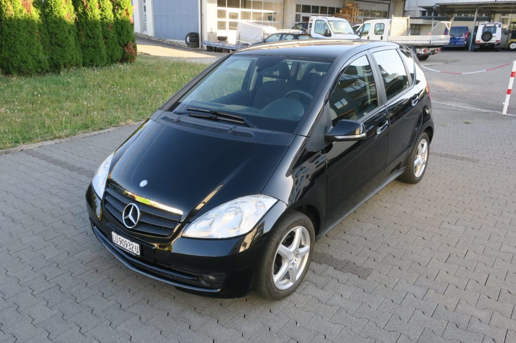 MERCEDES-BENZ A 150 Automat 7-Gang frisch ab MFK