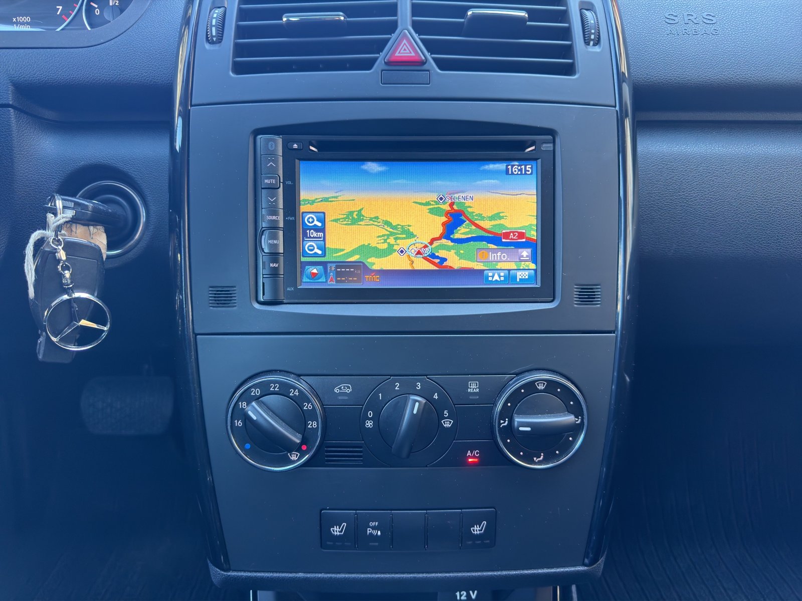 MERCEDES-BENZ A 160 Leader Autotronic, Essence, Occasion / Utilisé, Automatique - 6