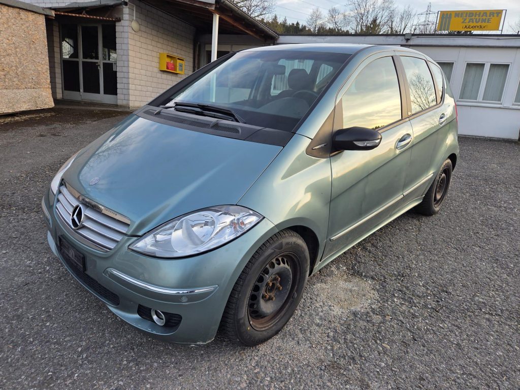 MERCEDES-BENZ A 160 A 200 Classic, Petrol, Second hand / Used, Automatic - 3