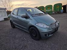 MERCEDES-BENZ A 160 A 200 Classic, Petrol, Second hand / Used, Automatic - 2