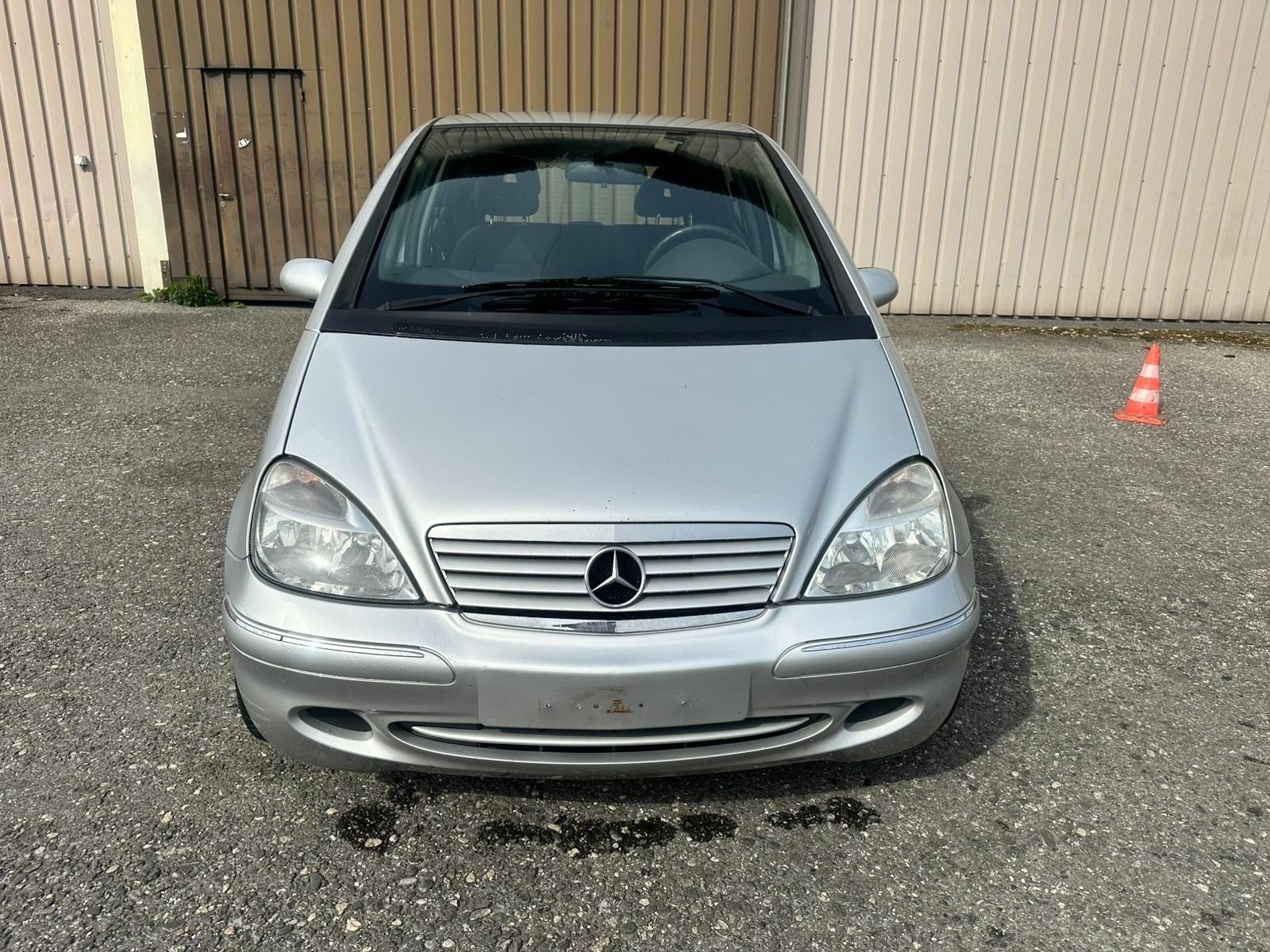 MERCEDES-BENZ A 170 CDI Elégance, Diesel, Occasion / Utilisé, Manuelle - 2