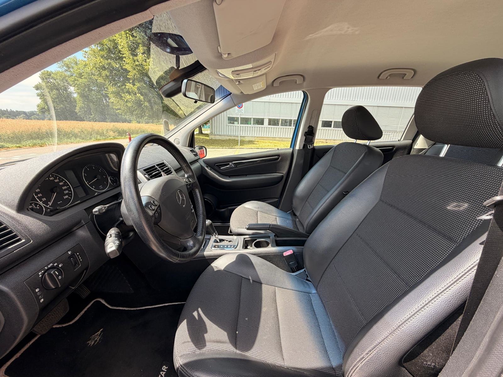 MERCEDES-BENZ A 170 Classic PolarStar, Essence, Occasion / Utilisé, Automatique - 5