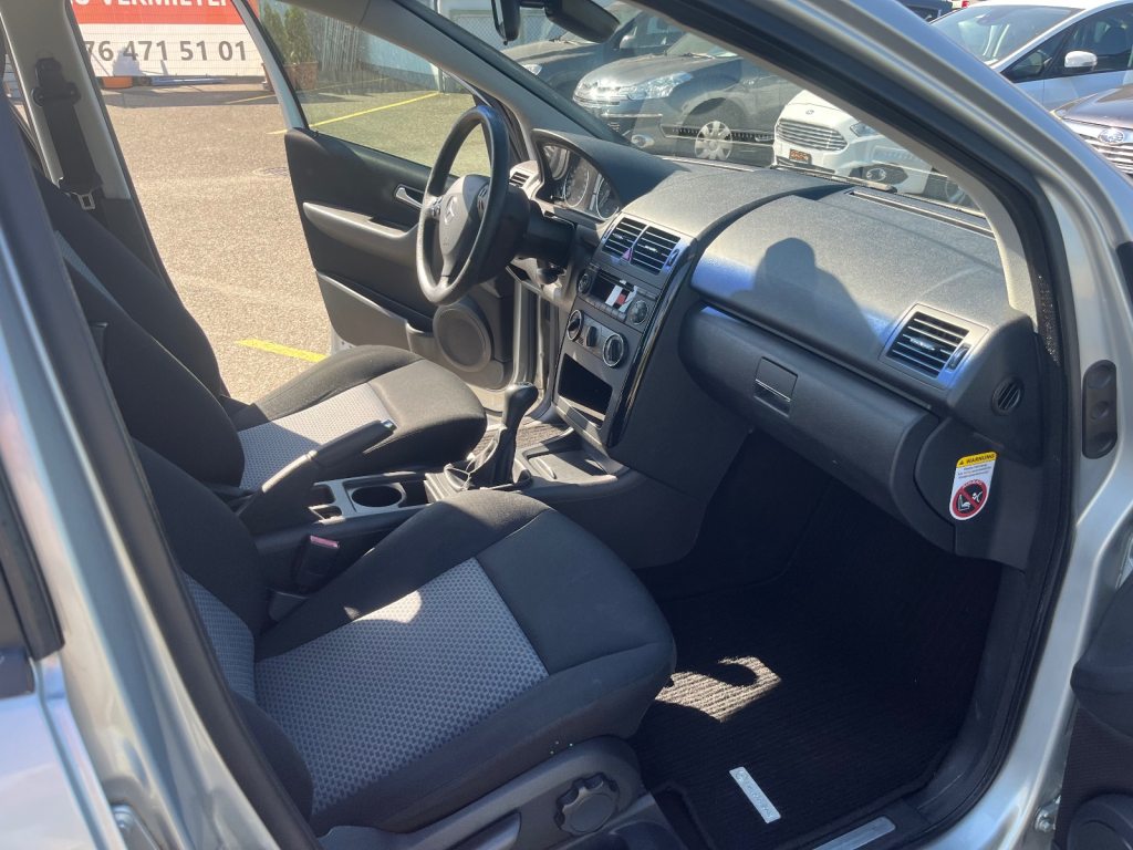 MERCEDES-BENZ A 170 Classic, Essence, Occasion / Utilisé, Manuelle - 7