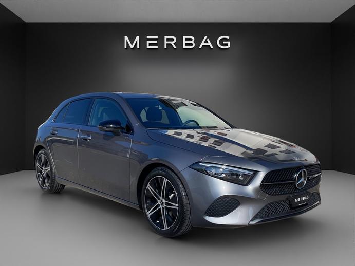 MERCEDES-BENZ A 180 7G-DCT, Hybride Leggero Benzina/Elettrica, Auto nuove, Automatico