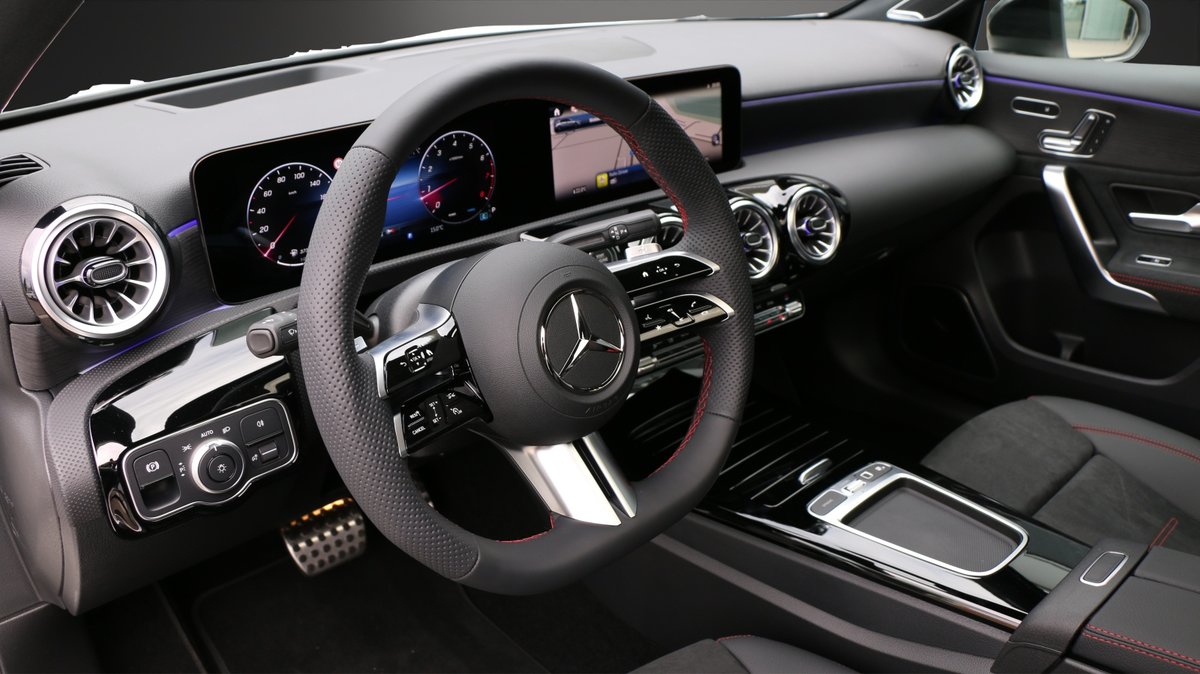MERCEDES-BENZ A 180 Night Star 7G-DCT, Hybride Léger Essence/Électricité, Voiture nouvelle, Automatique - 7