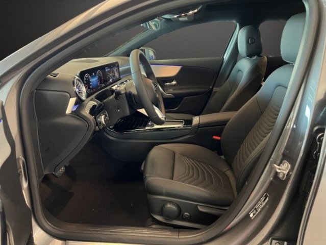 MERCEDES-BENZ A 180 Night Star 7G-DCT, Mild-Hybrid Benzin/Elektro, Neuwagen, Automatik - 7