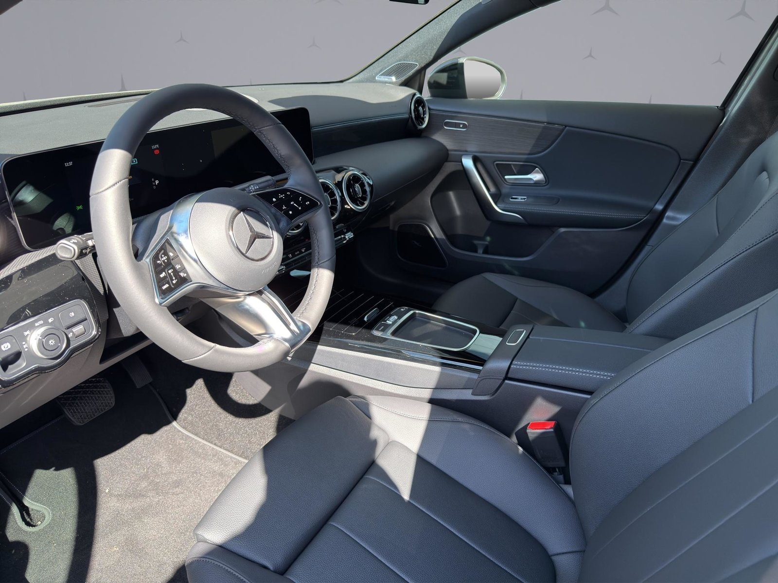 MERCEDES-BENZ A 180 Progressive, Mild-Hybrid Petrol/Electric, New car, Automatic - 7