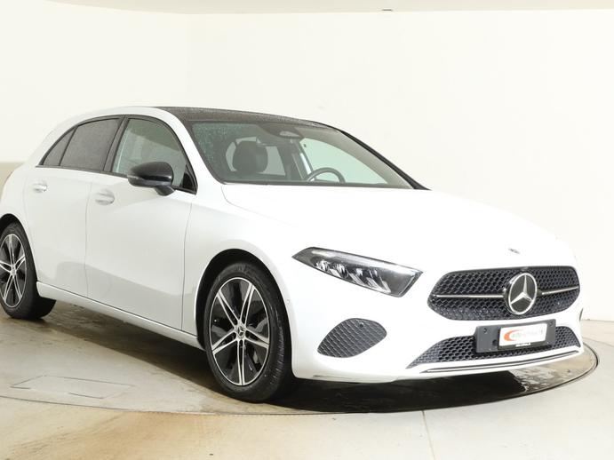 MERCEDES-BENZ A 180 Progressive 7G-DCT Night, Mild-Hybrid Petrol/Electric, Second hand / Used, Automatic