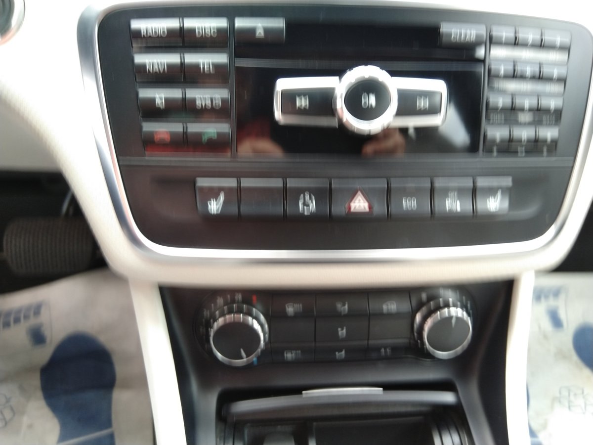 MERCEDES-BENZ A 180 Urban 7G-DCT, Benzina, Occasioni / Usate, Automatico - 5