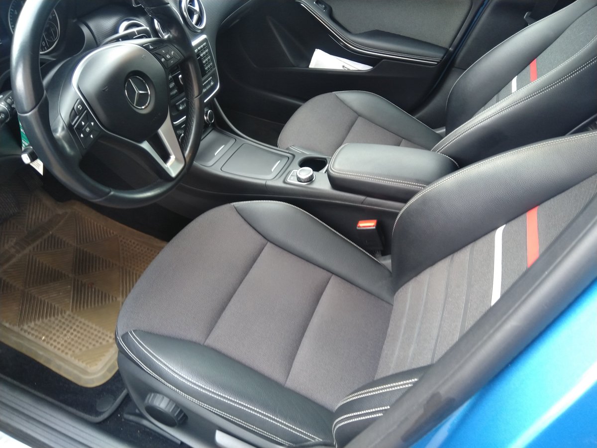 MERCEDES-BENZ A 180 Style 7G-DCT, Essence, Occasion / Utilisé, Automatique - 6