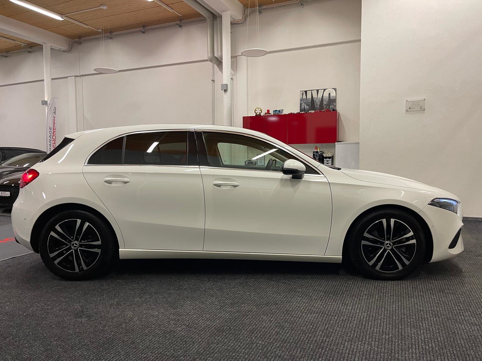 MERCEDES-BENZ A 180 d Progressive, Diesel, Second hand / Used, Automatic - 4