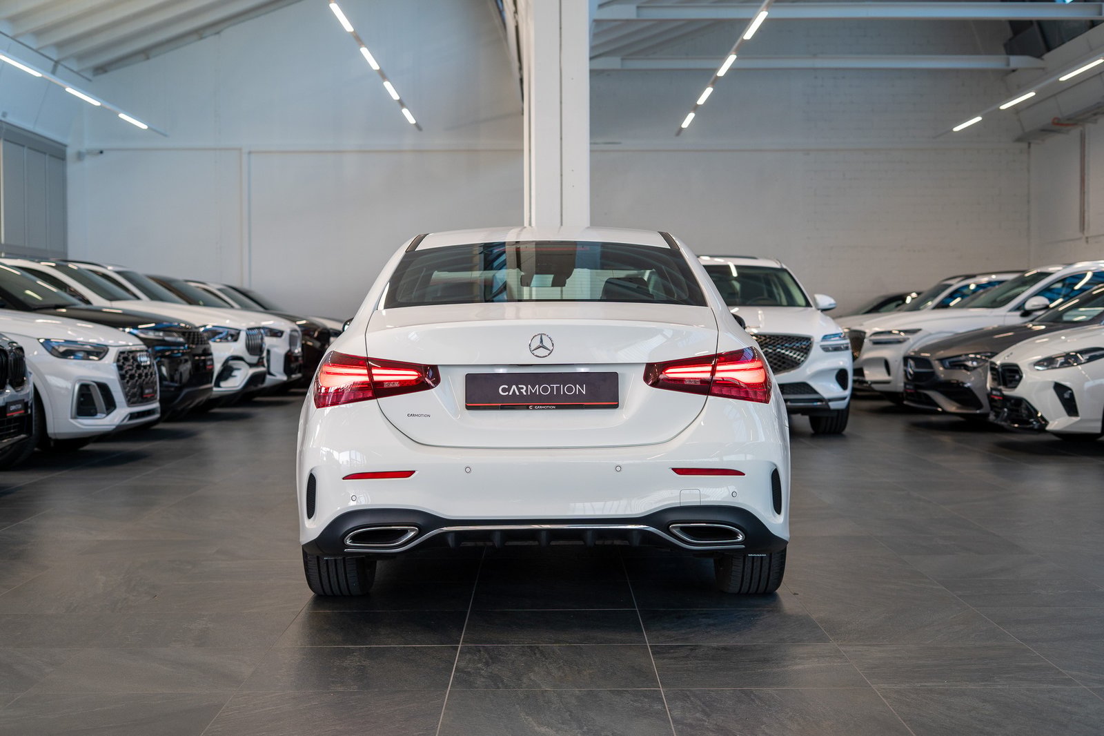 MERCEDES-BENZ A 180 AMG Line Limousine Facelift / Ambiente-Beleuchtung / R, Petrol, Second hand / Used, Automatic - 5