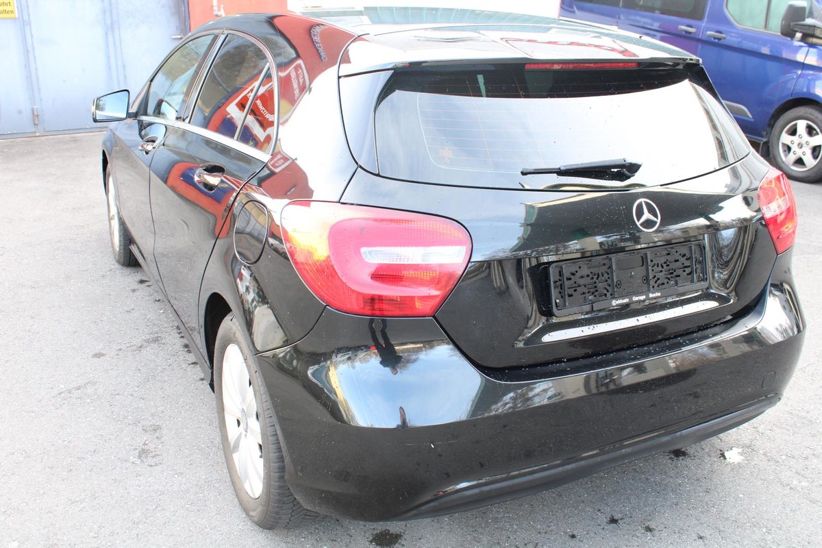 MERCEDES-BENZ A 180, Petrol, Second hand / Used, Automatic - 3