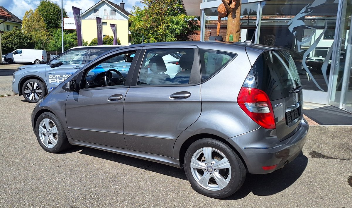 MERCEDES-BENZ A 180 CDI mit AHK, Diesel, Occasioni / Usate, Automatico - 2