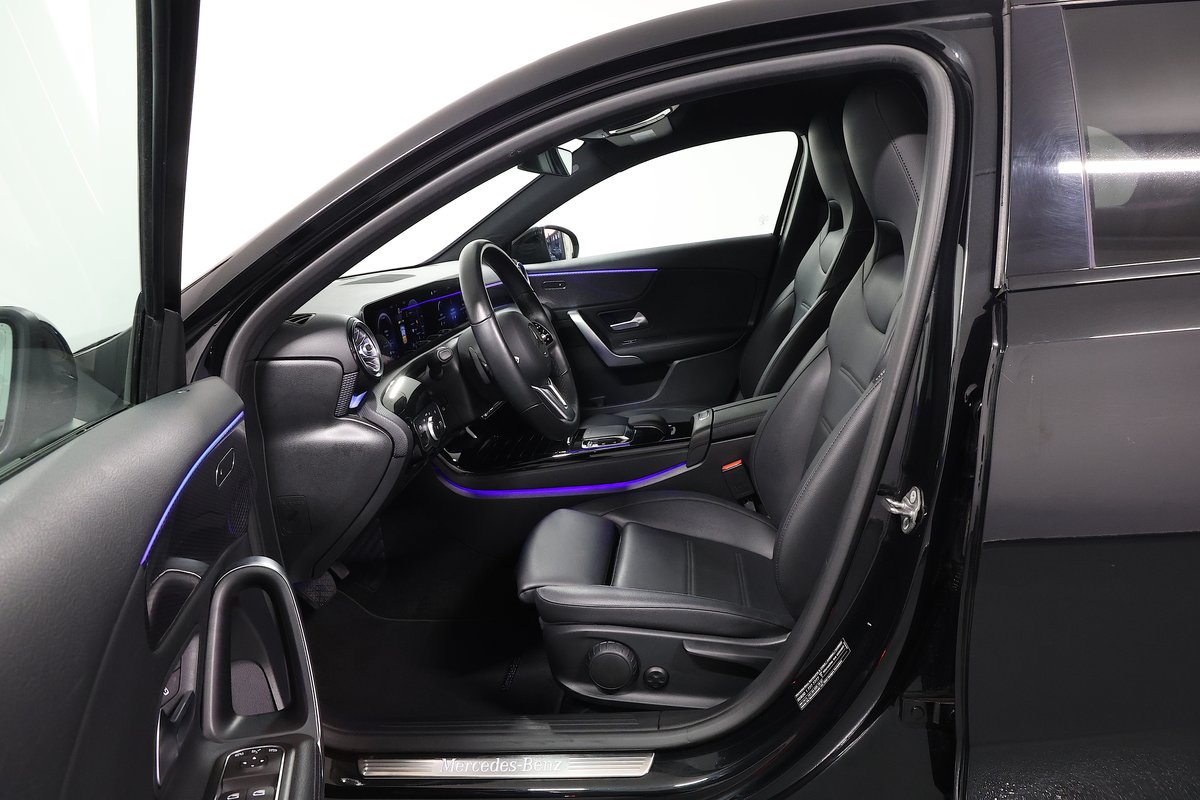 MERCEDES-BENZ A 180 d Progressive, Diesel, Second hand / Used, Automatic - 6