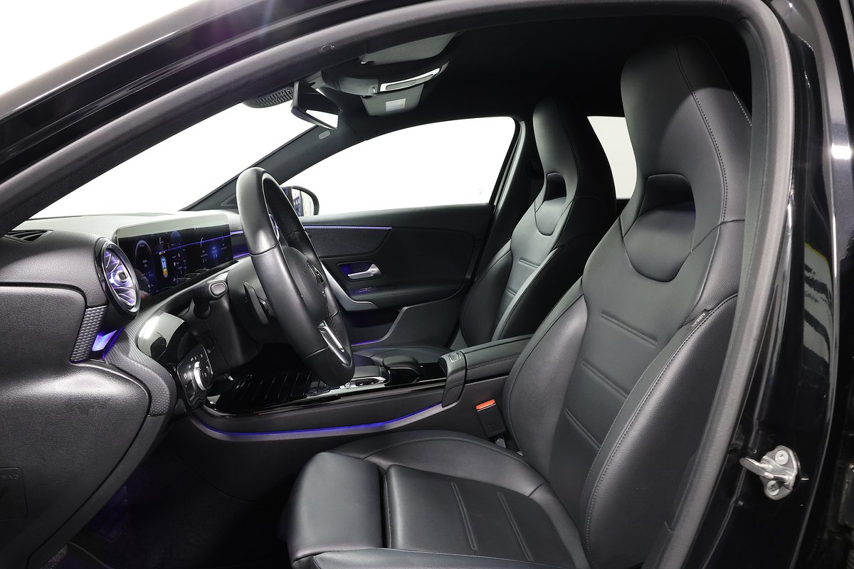 MERCEDES-BENZ A 180 d Progressive, Diesel, Second hand / Used, Automatic - 7