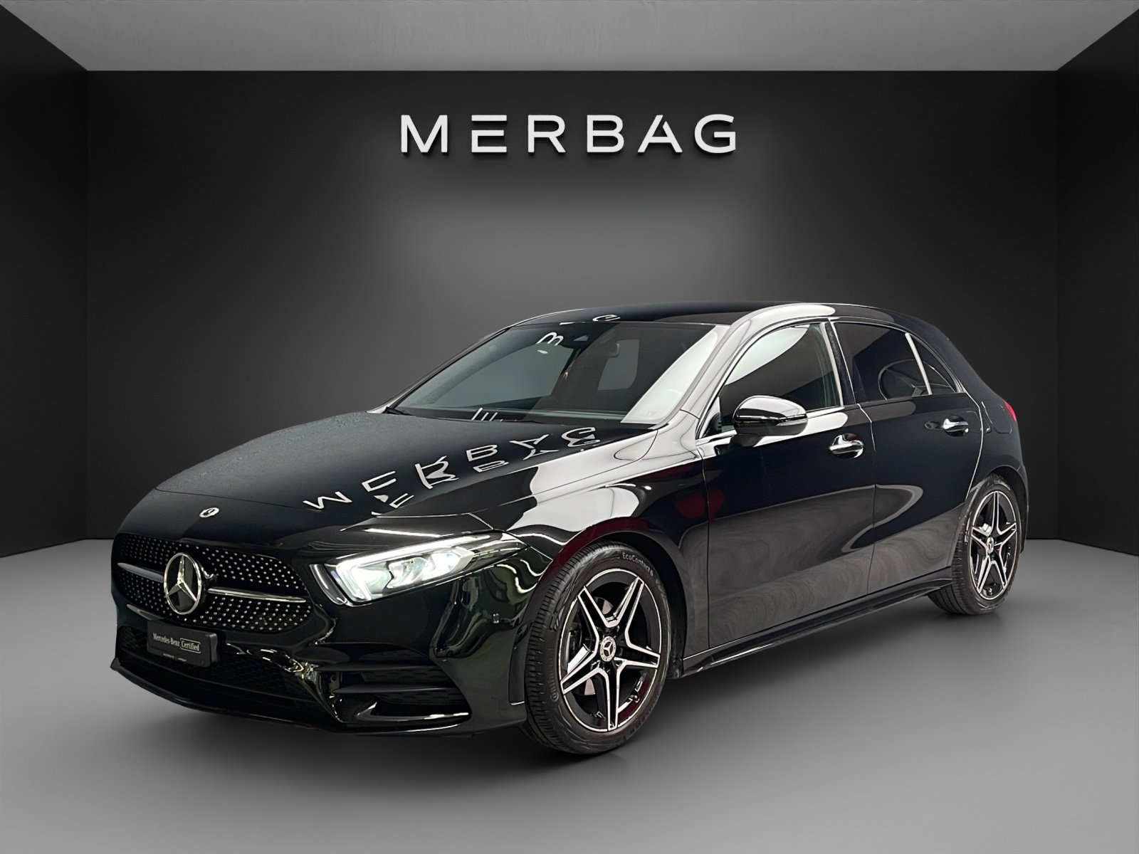 MERCEDES-BENZ A 180 Night Star AMG Line